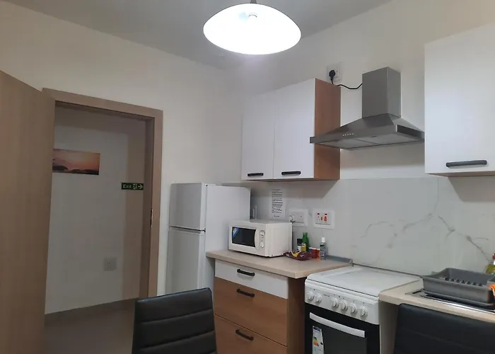 One Bedroom Apartment