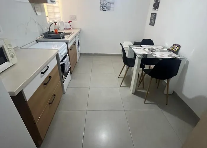 One Bedroom Apartment
